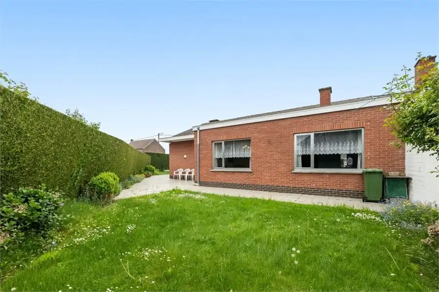 OP TE FRISSEN GELIJKVLOERSE WONING IN SINT-TRUIDEN foto 22