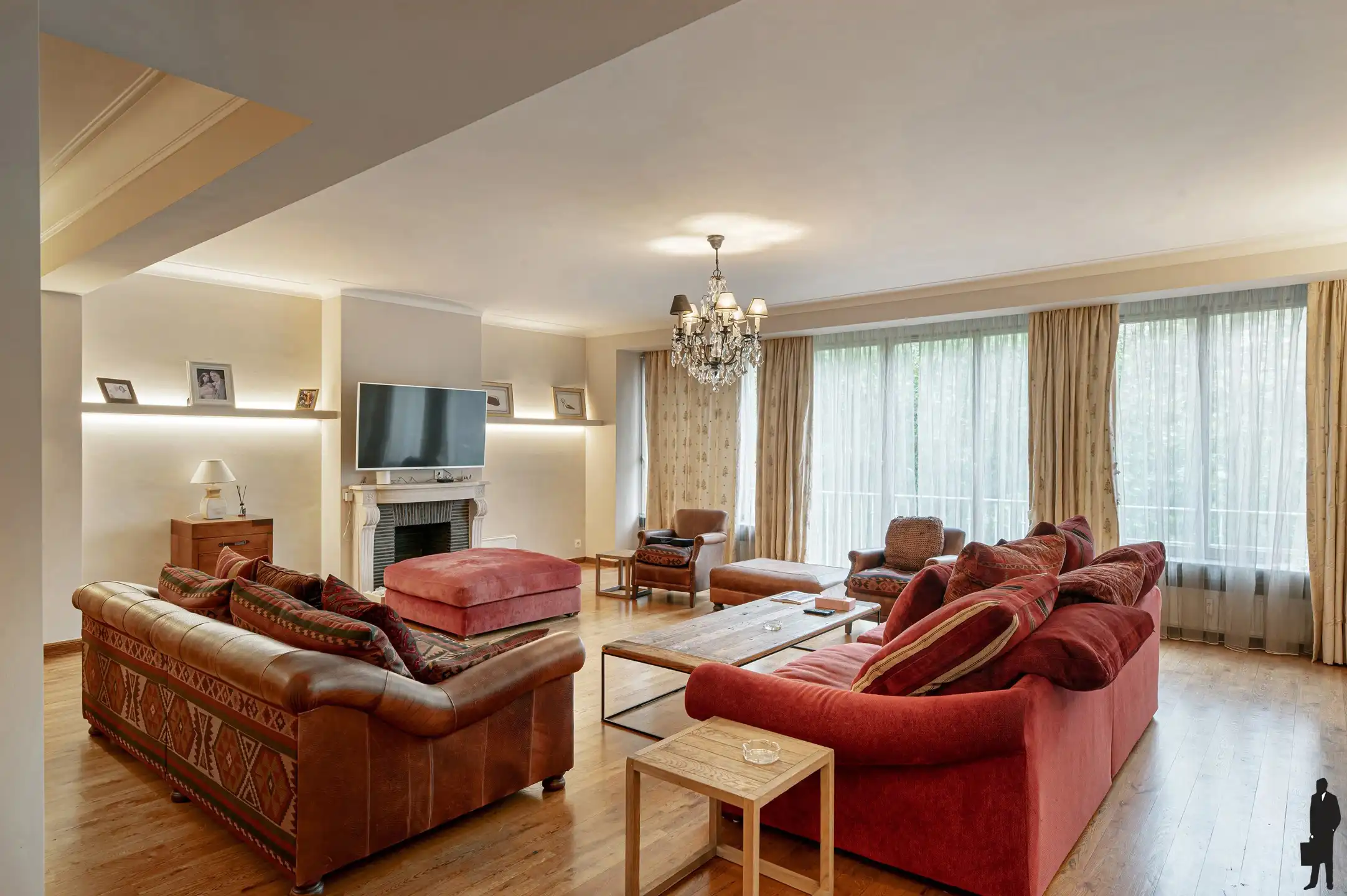 Prachtig en ruim appartement van 170 m² met groen uitzicht foto {{pictureIndex}}