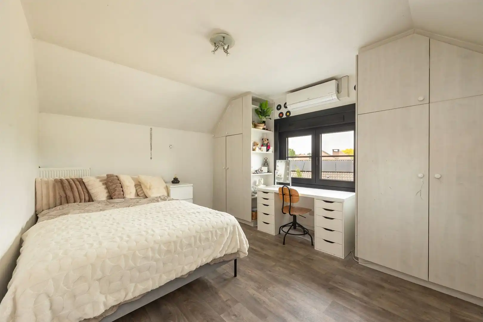     Charmante woning met 5 slaapkamers en westgerichte tuin foto 17