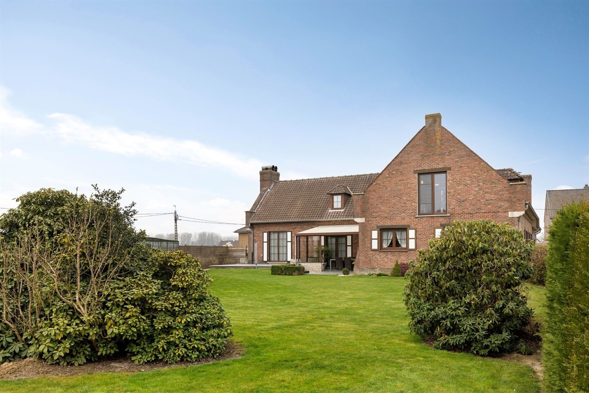 Rustig gelegen landhuis met 6 kamers foto 10