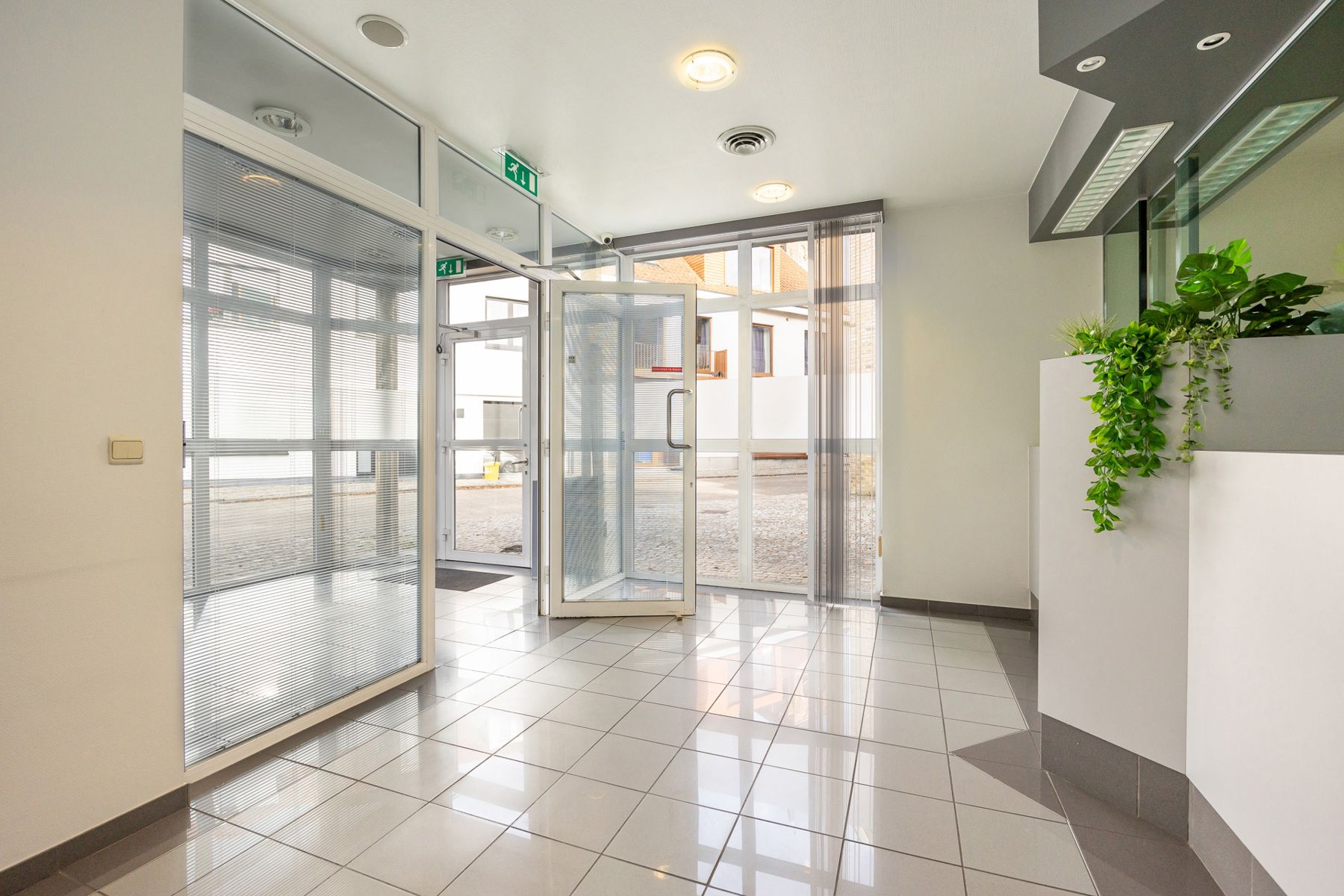 Veelzijdig kantoorgebouw op toplocatie foto 3