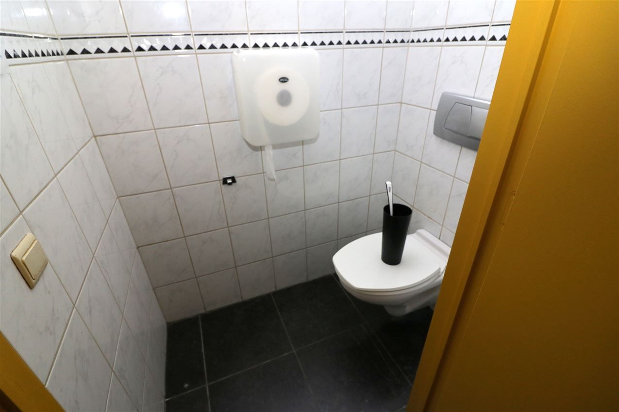 Commercieel gebouw foto 24