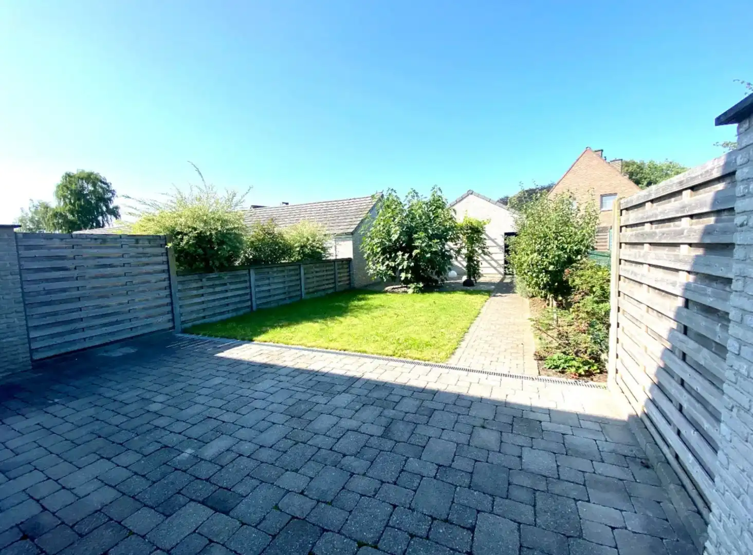Instapklare woning met tuin te Stasegem te huur. foto 16