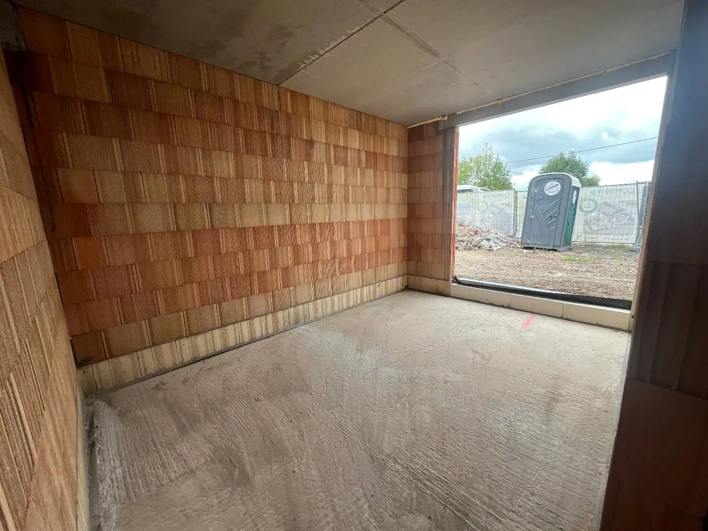 Gelijkvloers appartement met 2 slaapkamers en tuintje. foto 5