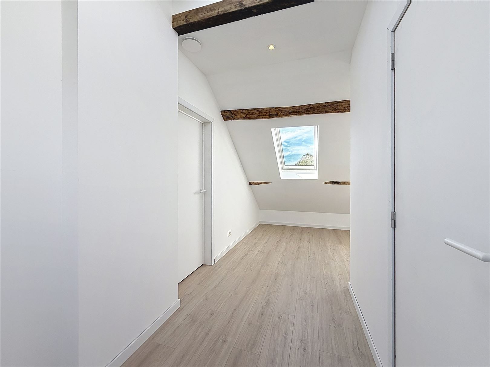 Energiezuinige, volledig gerenoveerde hoeve met bijgebouwen, 7a 83ca foto 61