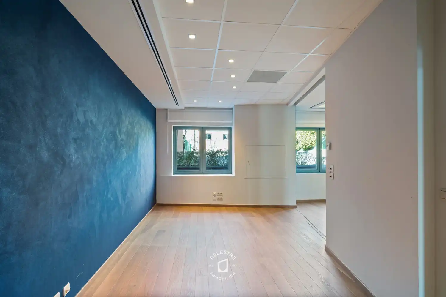 Veelzijdig investeringspand met 3 APP., MAGAZIJN, STAANPLAATSEN EN HANDELSPAND foto 12