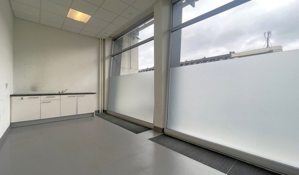 Kantoor met magazijn te huur in Ceka Center Antwerpen foto 8