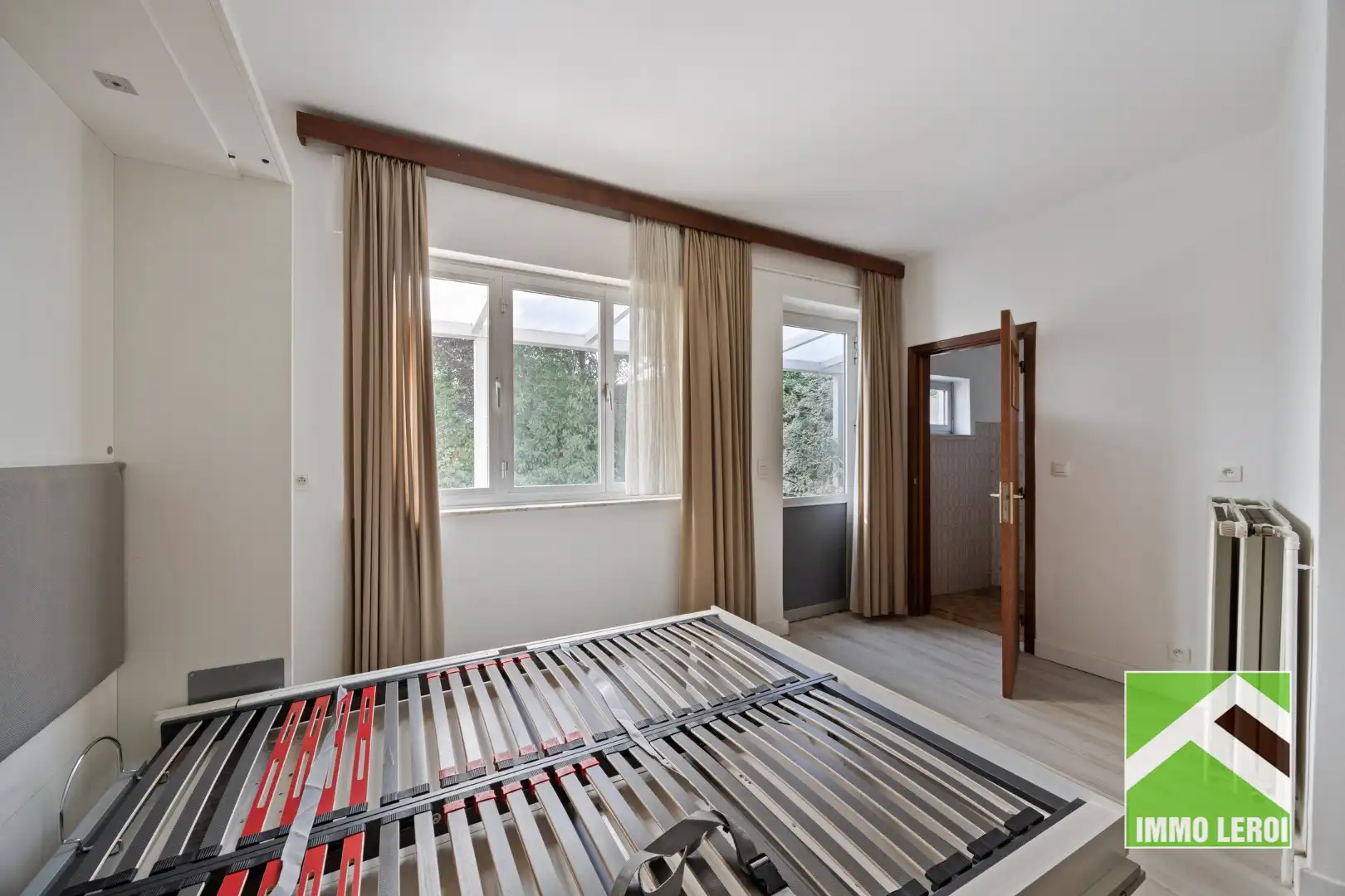 Zeer ruim gelijkvloers appartement met groot terras en tuin - centrum Tongeren foto 17