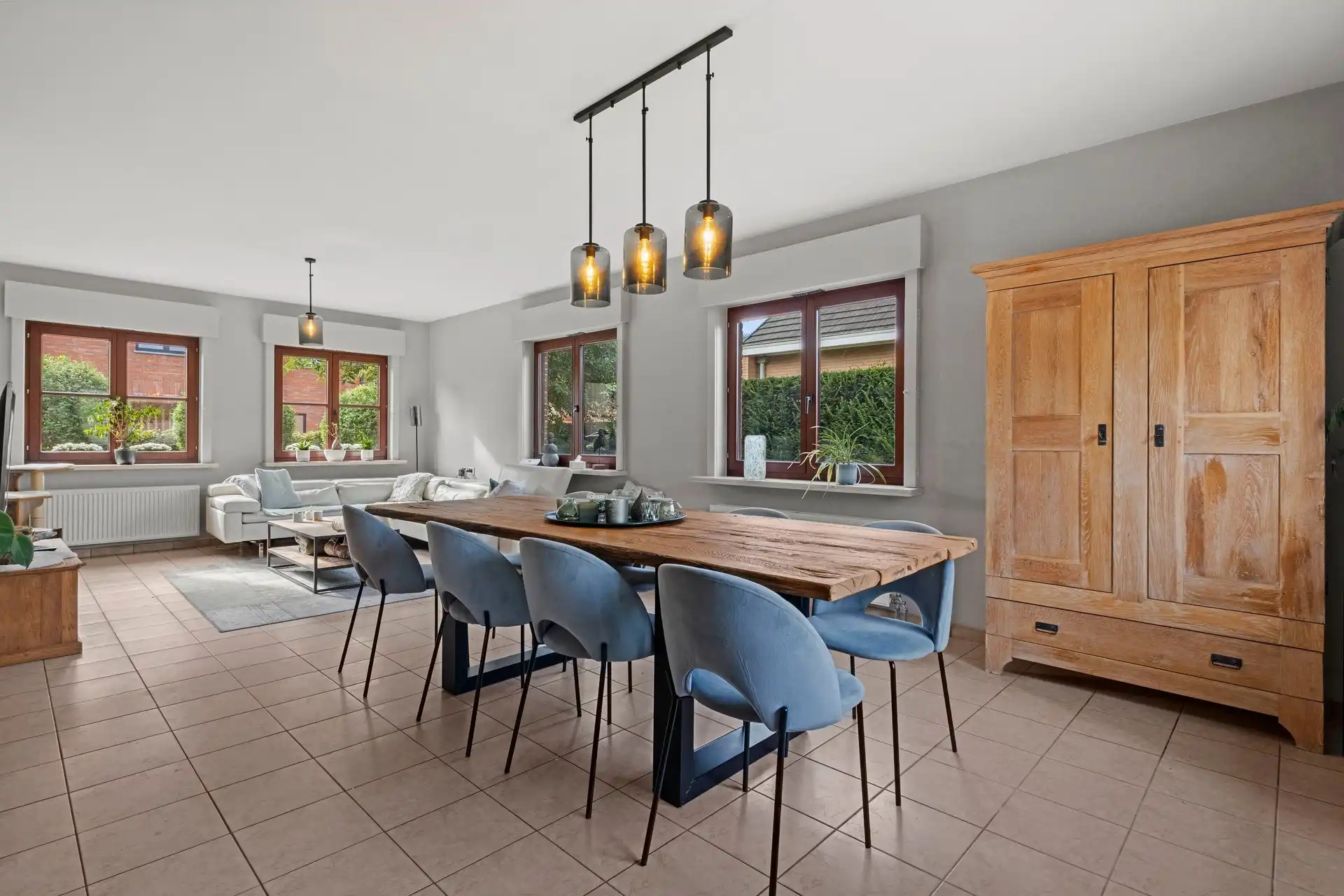 Open bebouwing op ruim perceel van 729 m² te Lokeren. foto 5