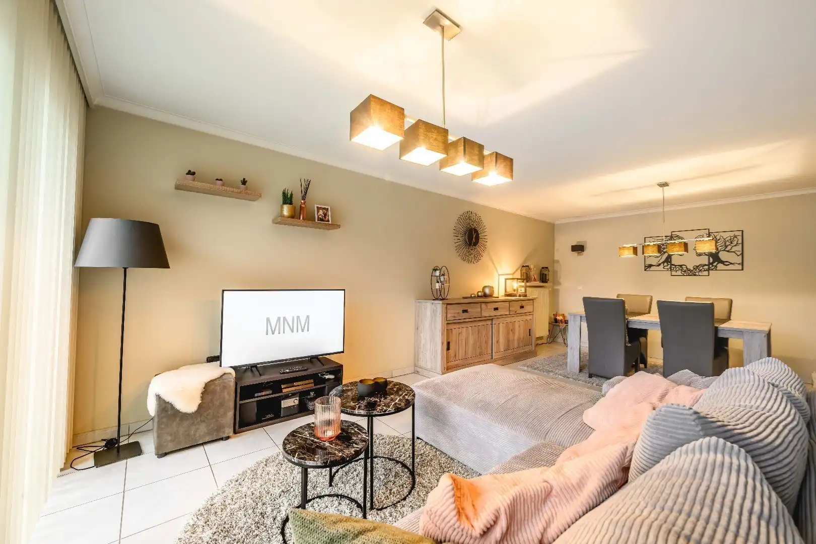 PRACHTIG APPARTEMENT MET 2 SLPKS IN HARTJE KANEGEM foto {{pictureIndex}}