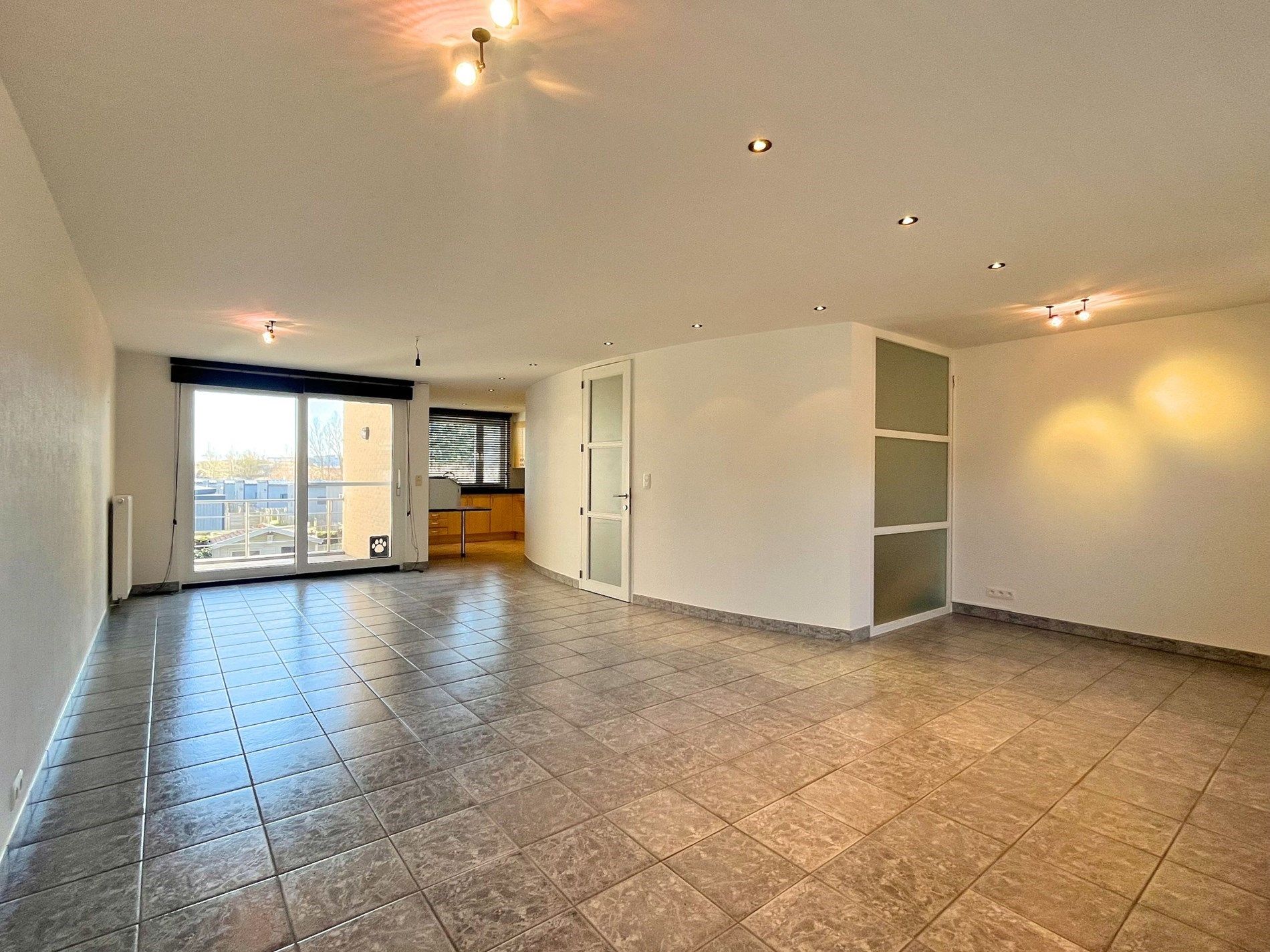 Leuke bel-étage woning met garage te Knokke foto 4