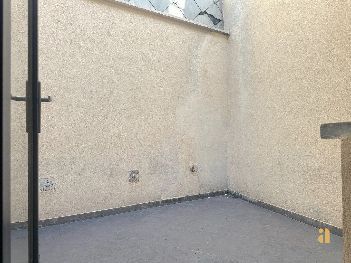 Woning met praktijkruimte of plek voor 2 gezinnen foto 13