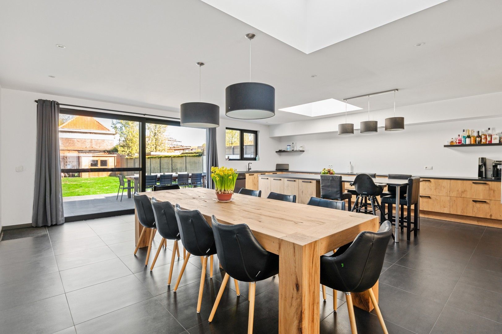 VERKOCHT onder voorbehoud foto {{pictureIndex}}