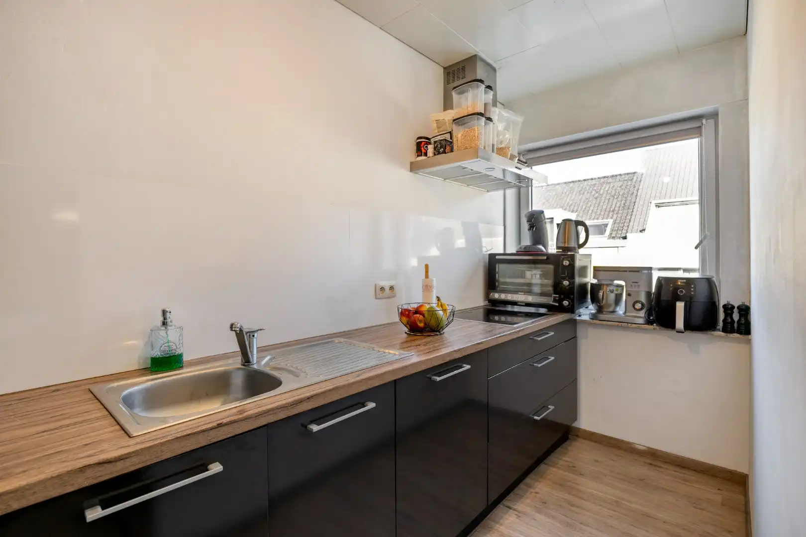 Opbrengsteigendom in hartje Tielt foto 16