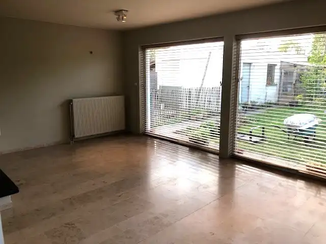 ALLEENSTAANDE WONING MET 3 SLAAPKAMERS foto 3