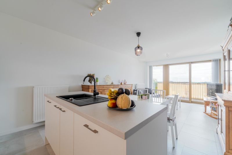 Ruim appartement met 2 slaapkamers - prachtig uitzicht !!! foto 10