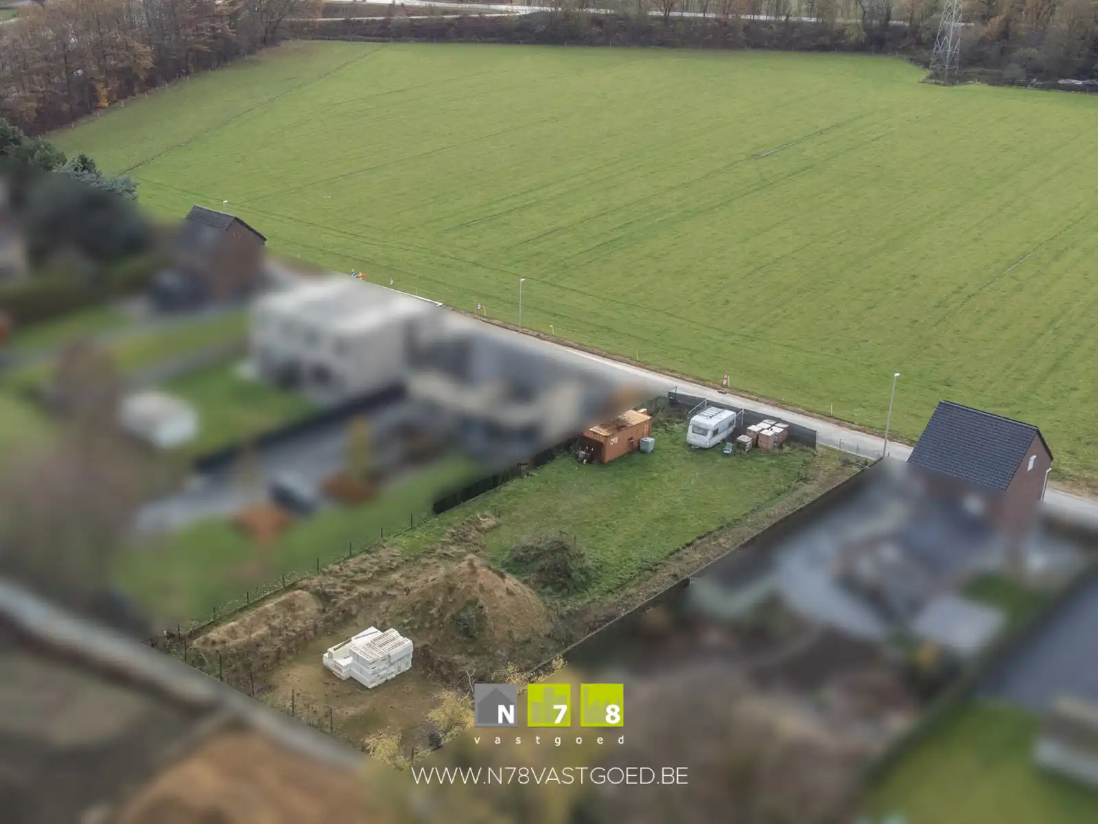 Grond te koop foto {{pictureIndex}}