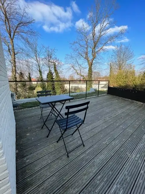 TE HUUR moderne penthouse met ruim terras  in Olsene foto 4