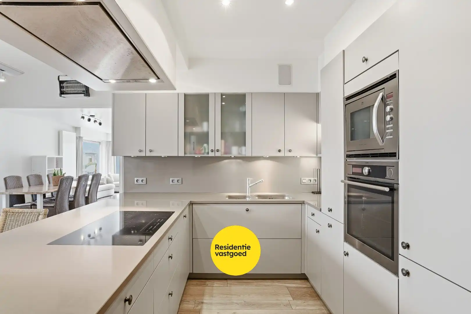 Volledig instapklare open bebouwing in het centrum van Eernegem foto 9