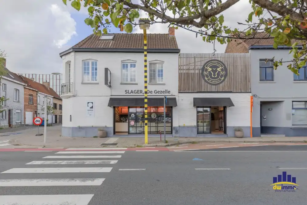 Succesvolle slagerij ter overname in Deinze – Slagerij De Gezelle foto {{pictureIndex}}