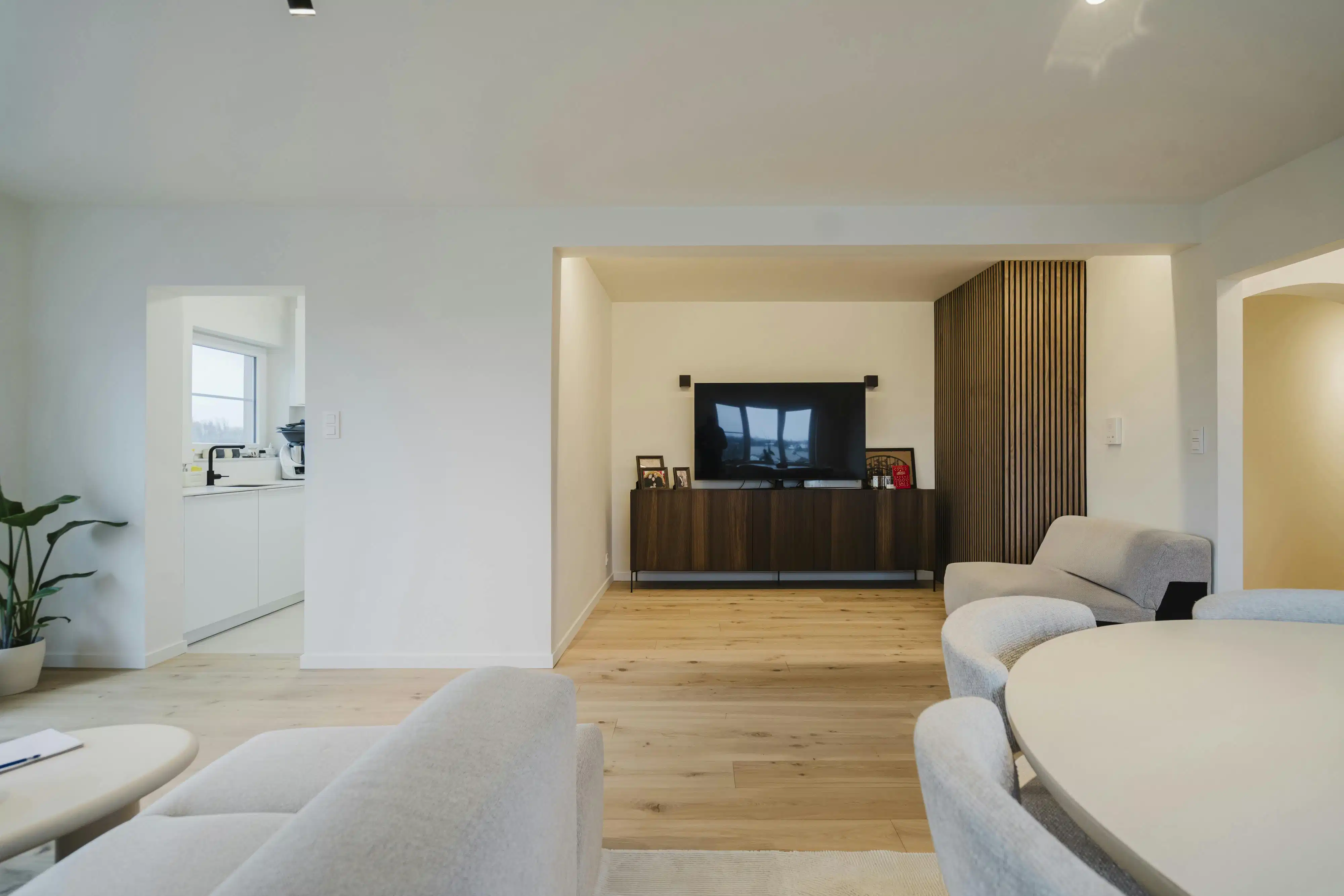 Instapklaar, lichtrijk appartement te koop Harelbeke foto 5