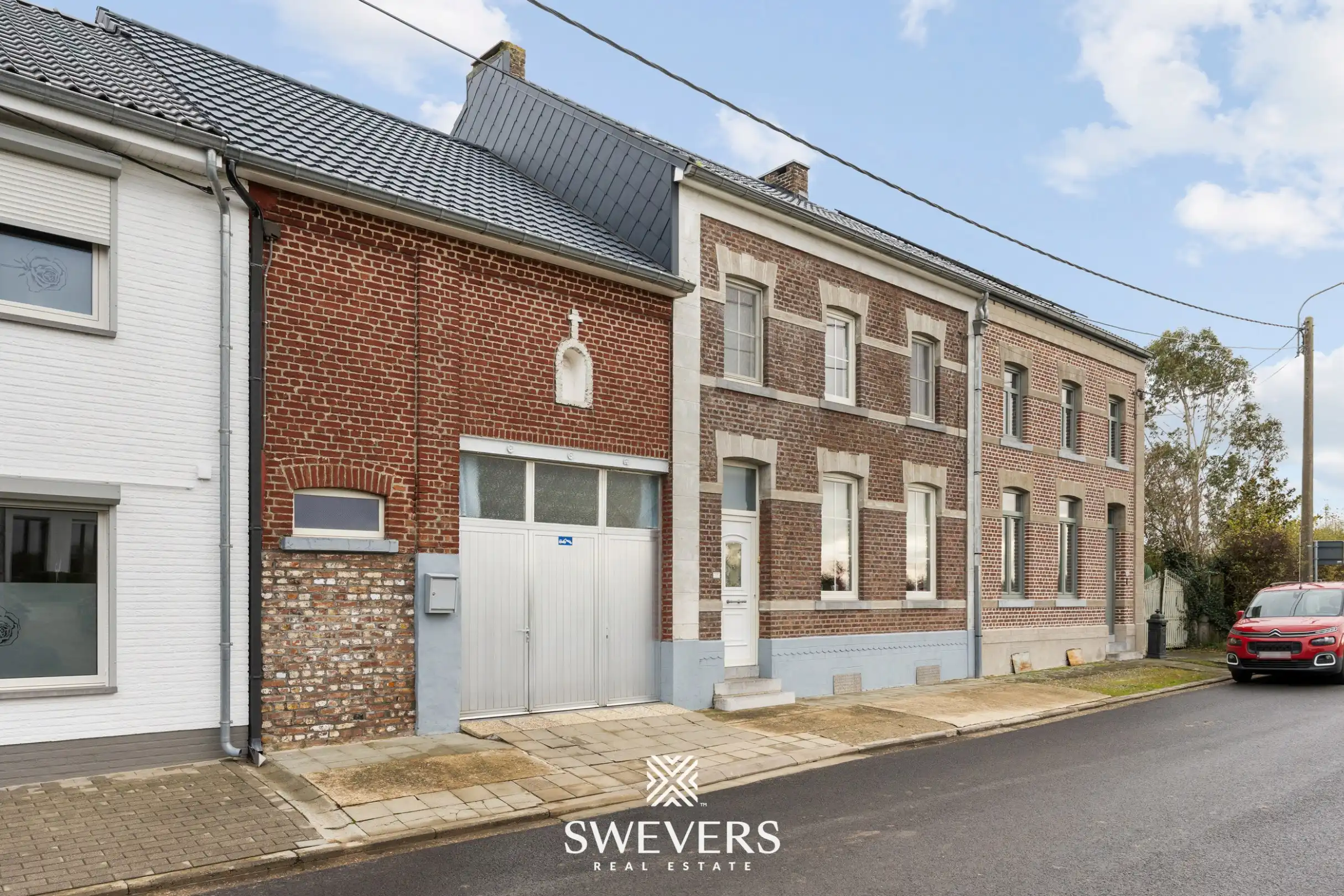Ruime gezinswoning met 4 slaapkamers, inpandige garage en een ruime tuin foto 34
