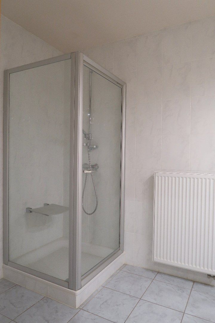 Ruim, verzorgd appartement met 2 slaapkamers en 2 terrassen in Hartje Jabbeke foto 13
