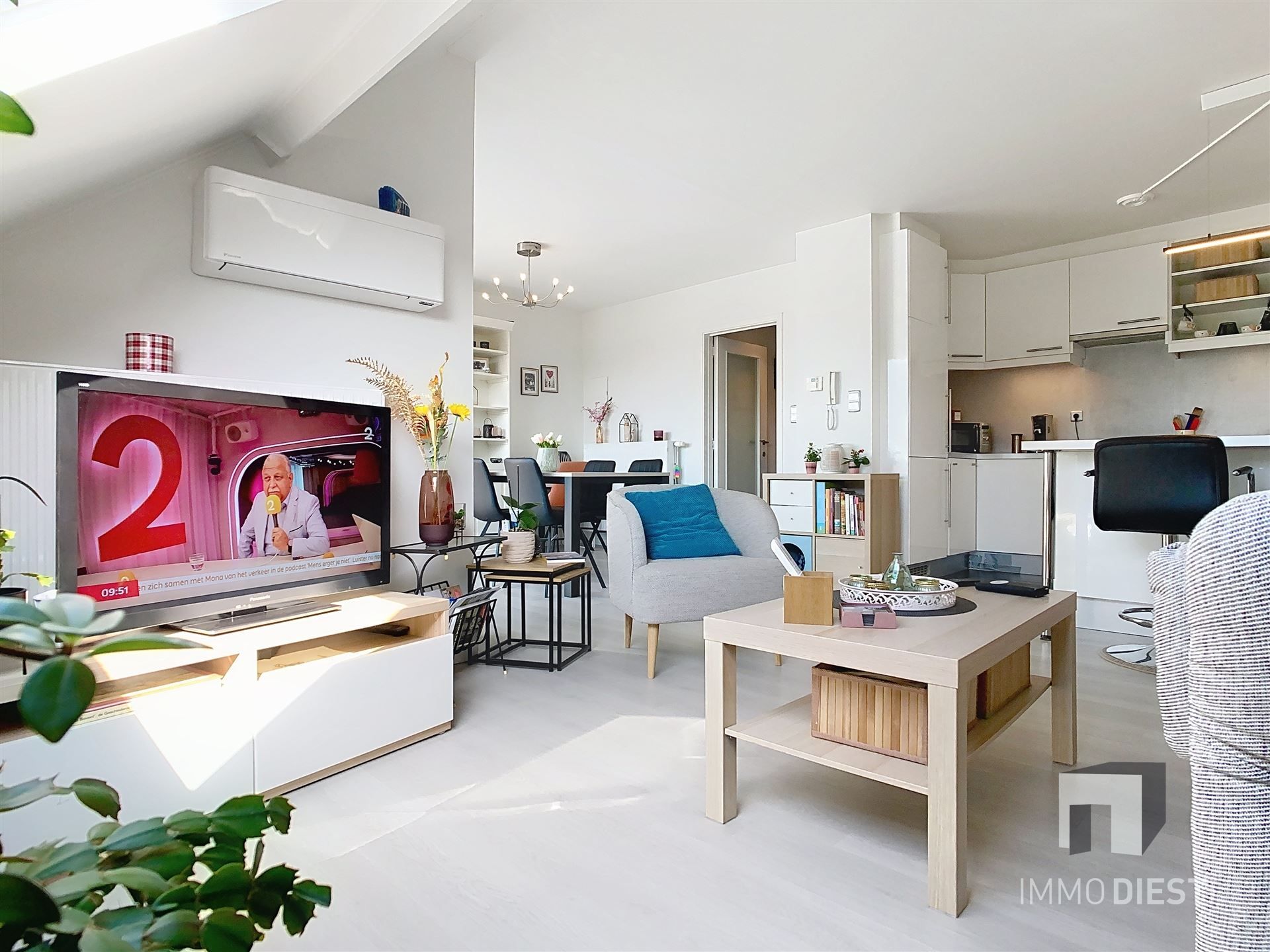 Trendy dakappartement met 2 slaapkamers foto 5