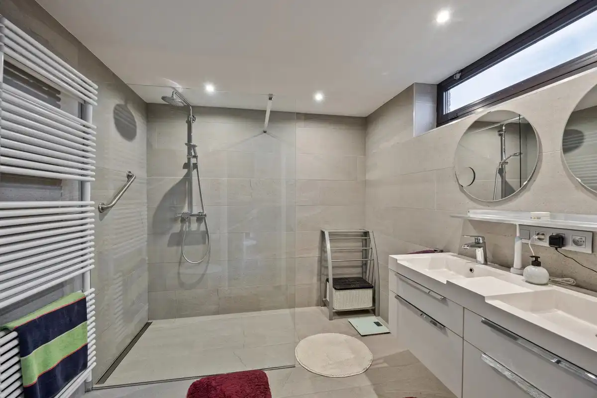 Goed gelegen bungalow foto 12