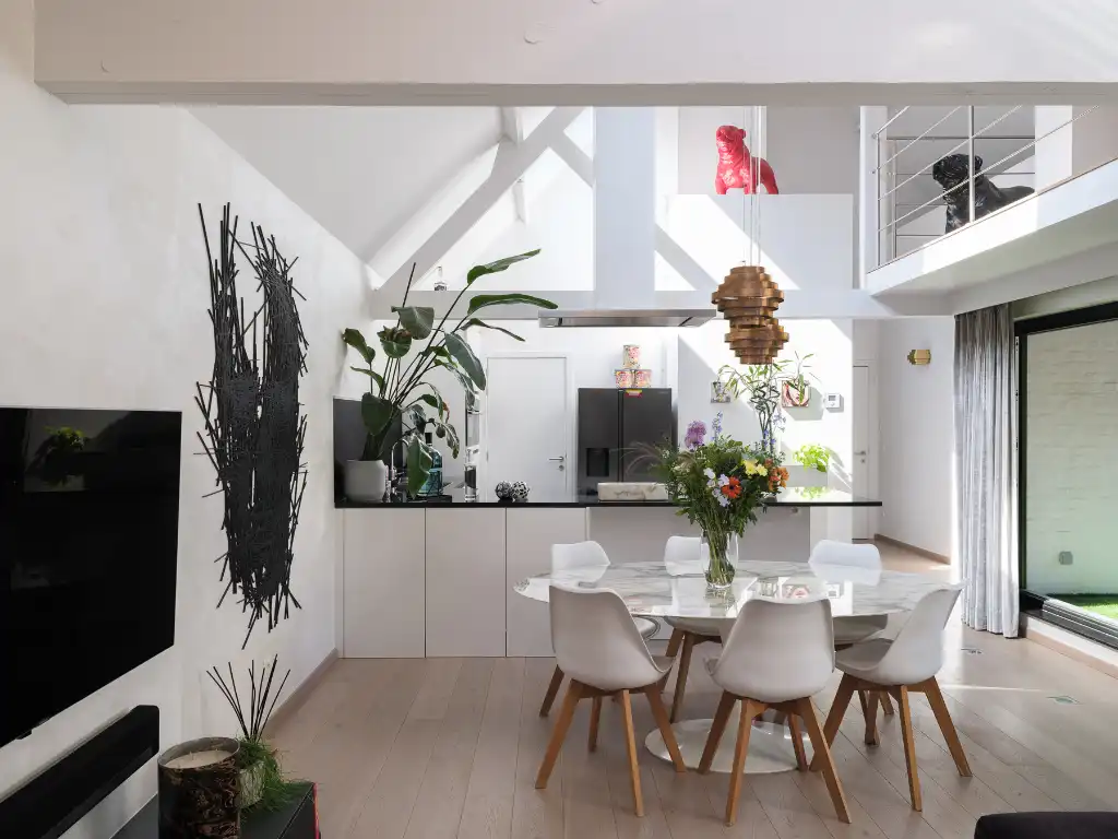 Bijzondere eigendom gelegen in een voormalige industriële katoenspinnerij. foto 3