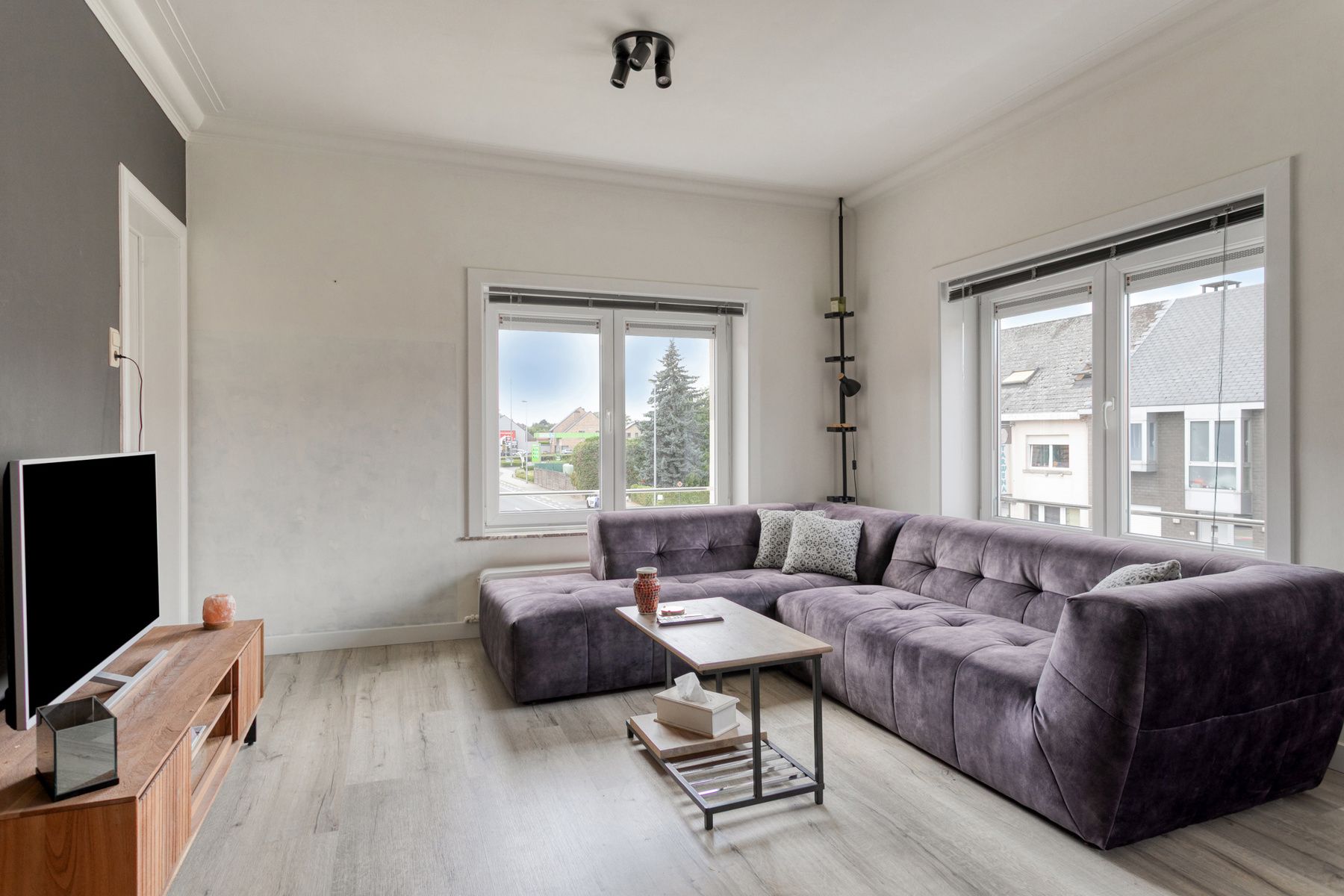 Instapklaar app.  met 3 slaapkamers, garage en terras foto 6