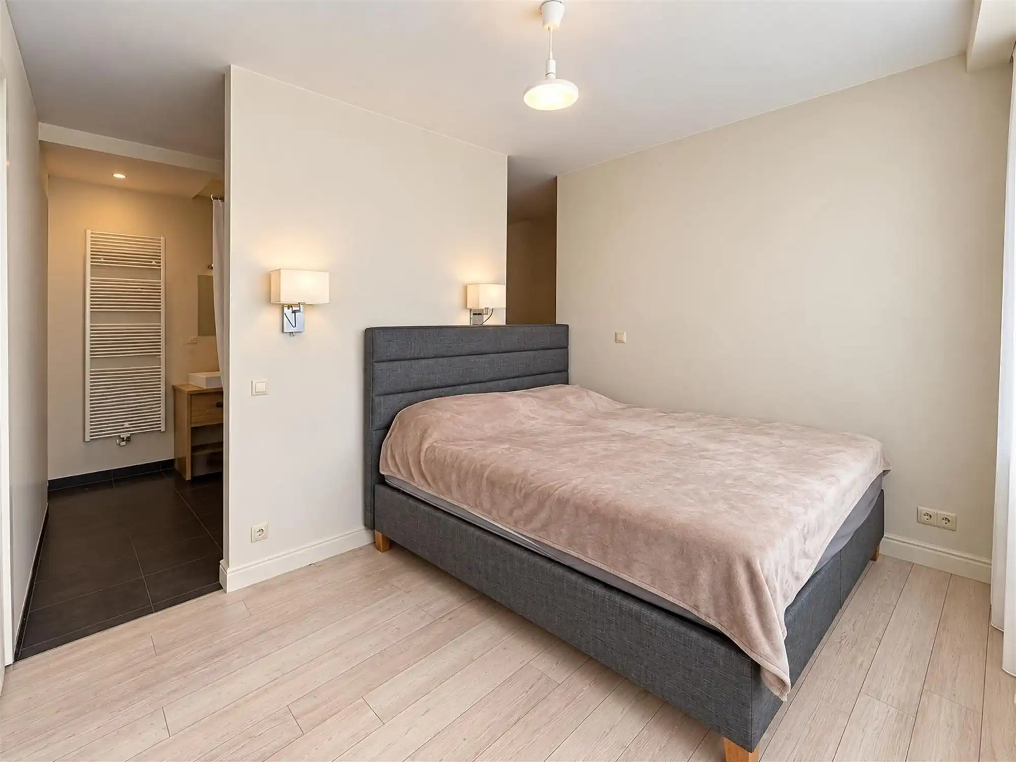 Ruim appartement met twee slaapkamers te Mechelsesteenweg foto 8