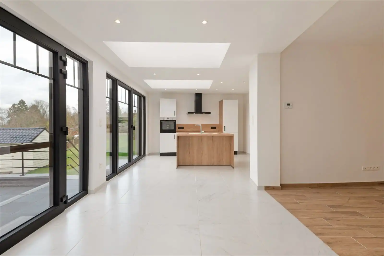 Instapklare volledig vernieuwde gezinswoning met tuin op 4are60 foto 7