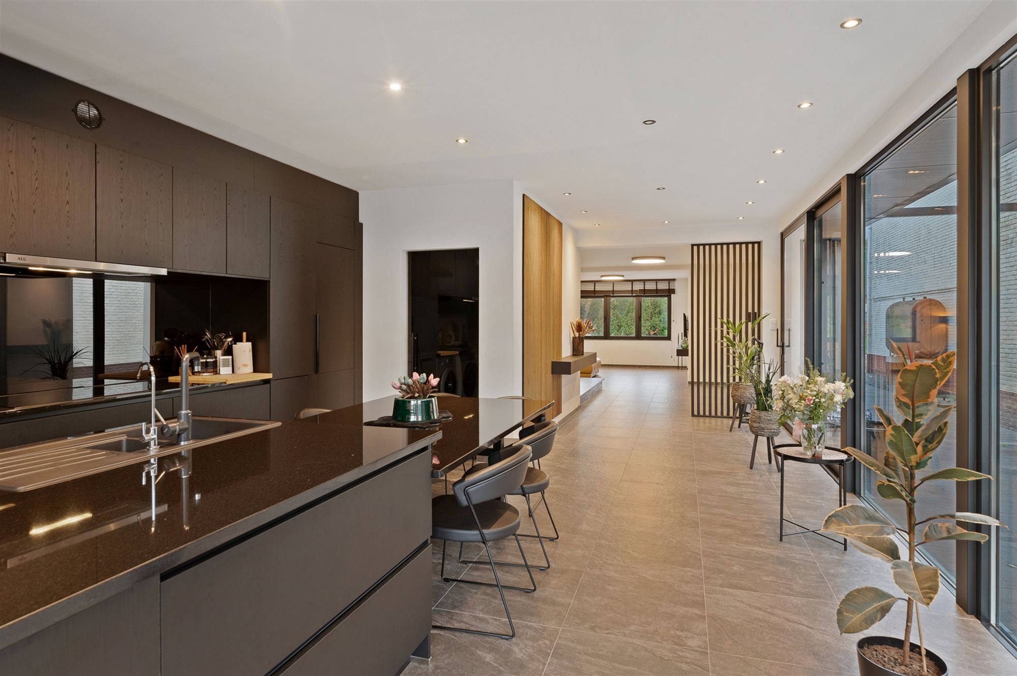 KNAP GERENOVEERDE WONING WONING MET 3SLAAPKAMERS OP EEN ZONNIG GEORIËNTEERD PERCEEL TE OOSTHAM foto 10