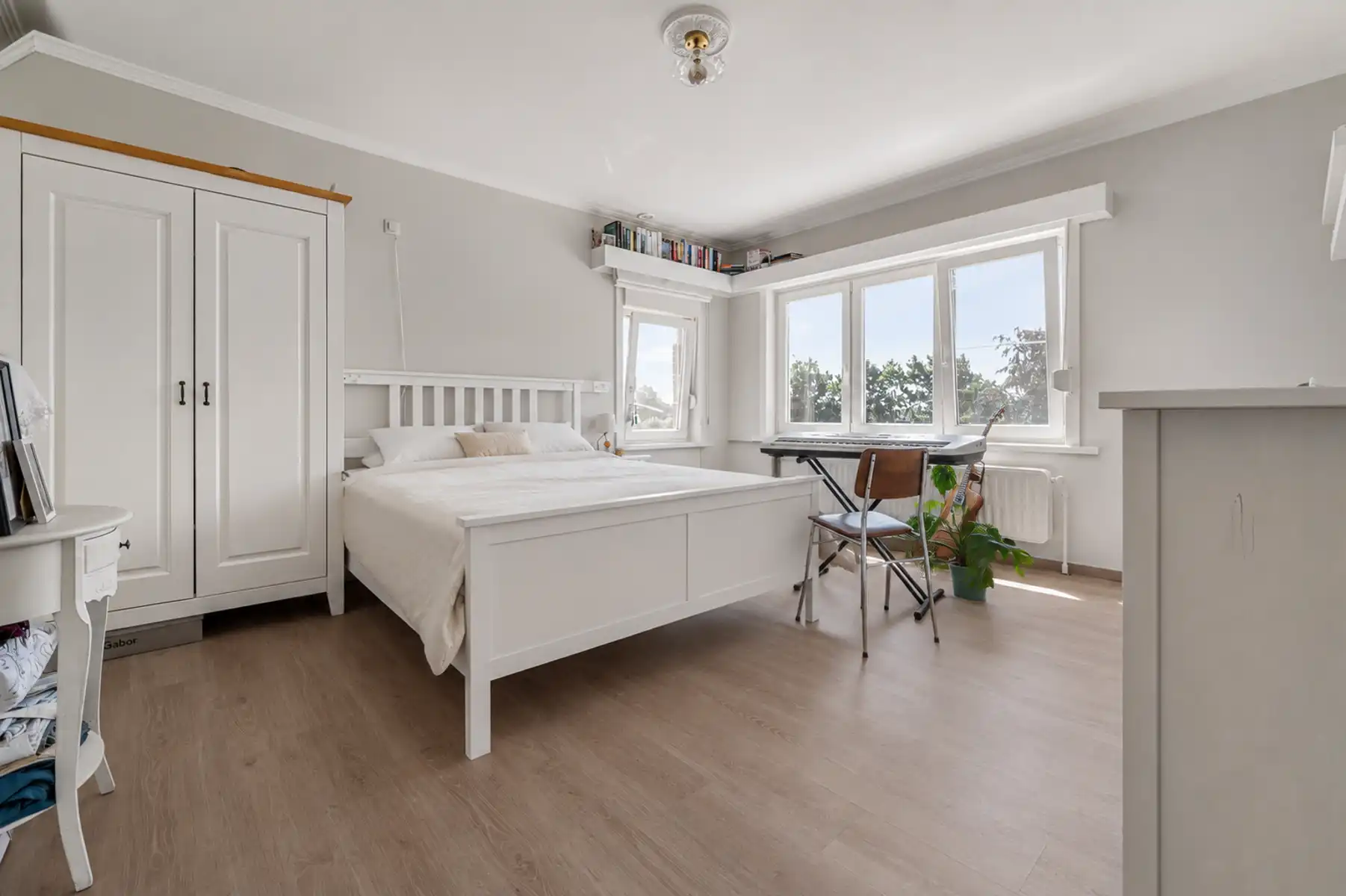Instapklare woning met 4 slaapkamers op toplocatie foto 18