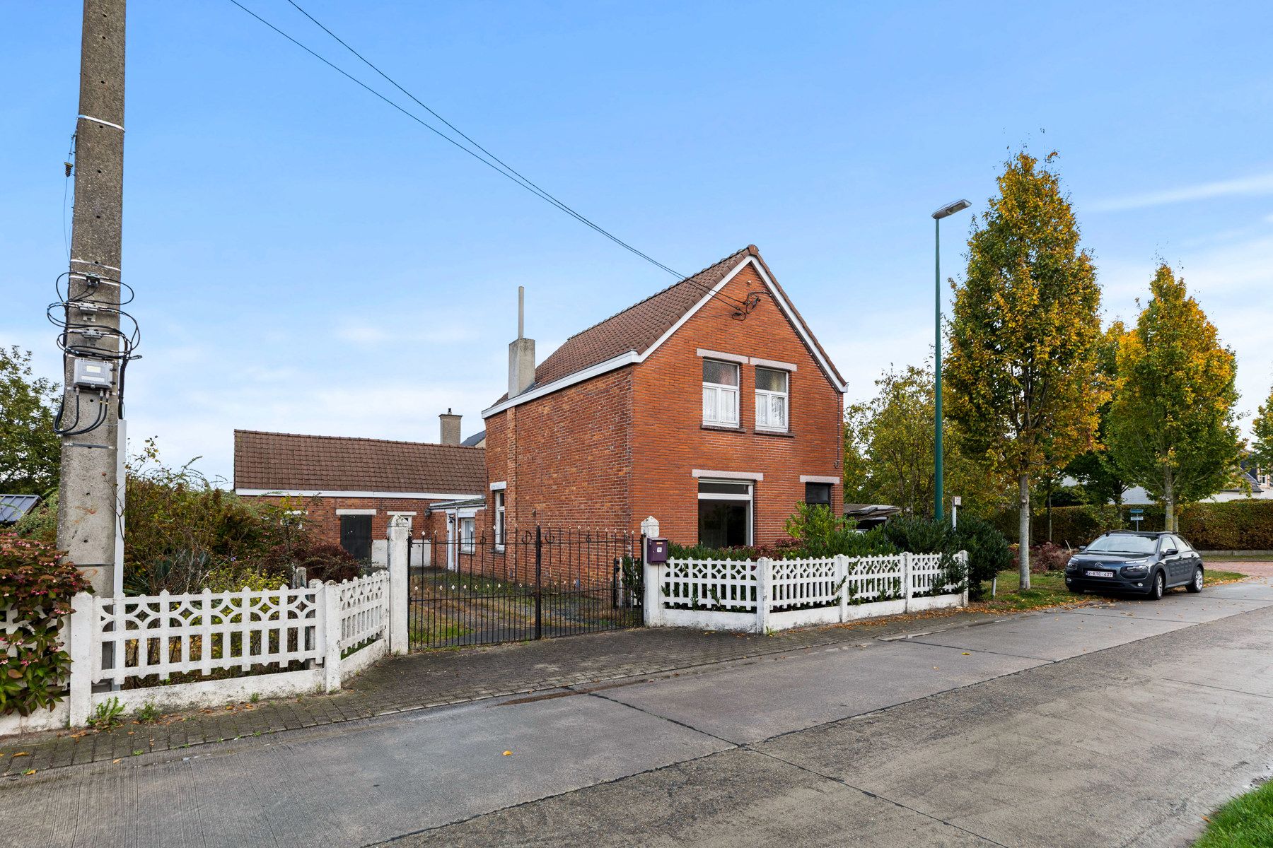 Hoofdfoto van de publicatie: Te renoveren woning in bijzonder rustige straat in Aalter