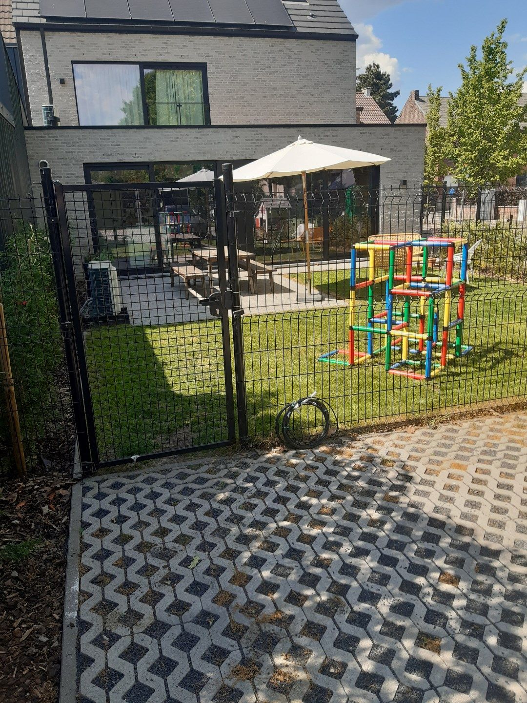 BEN-appartement met terras en tuintje. foto 22