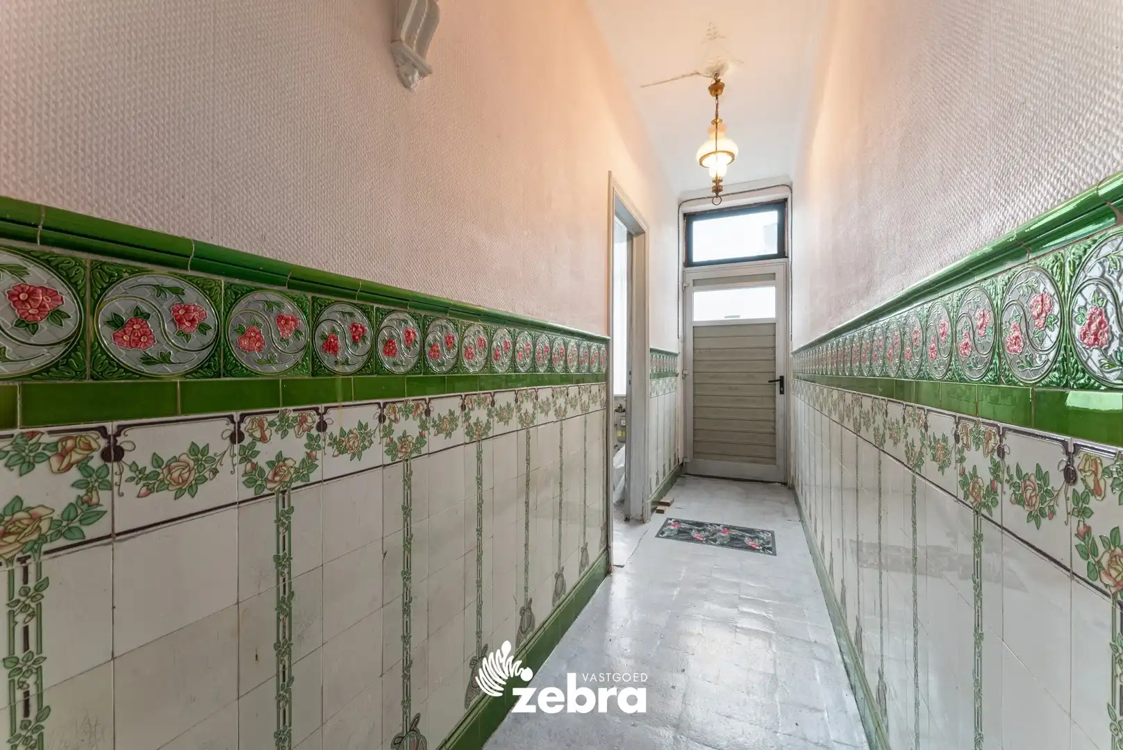 Te renoveren stadswoning te centrum Roeselare! foto 4