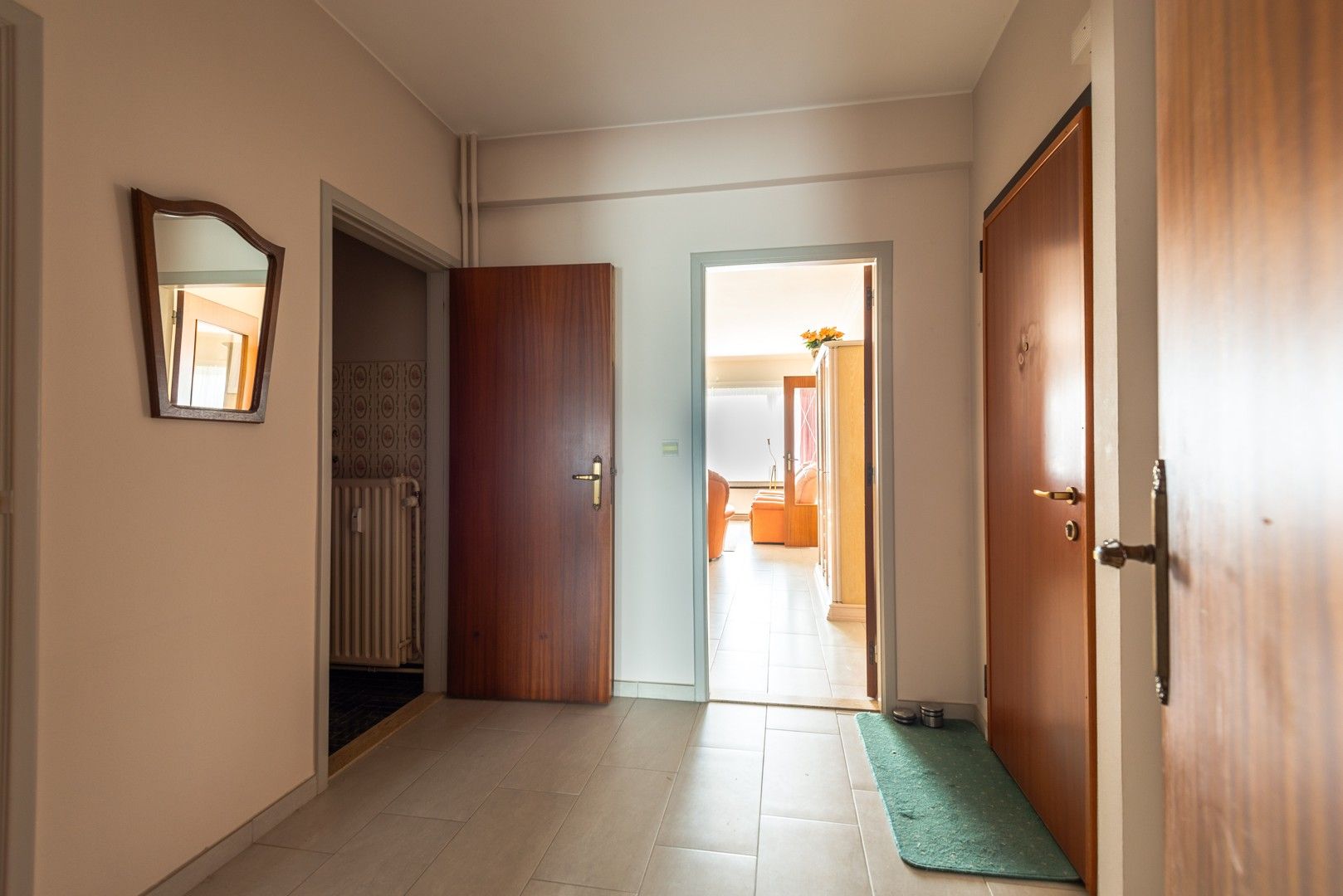 Ruim 2-slaapkamerappartement met ondergrondse parking op topligging aan Cogelsplein – Deurne foto 2