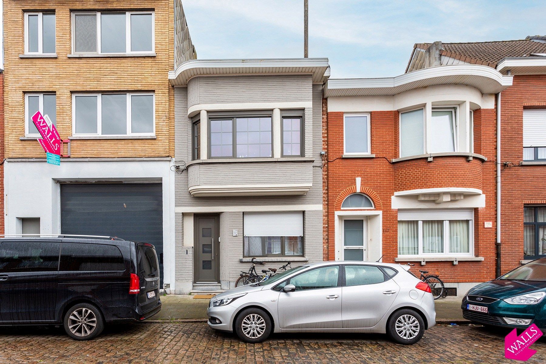 Ruime woning met 4 slaapkamers en tuin in een rustige straat foto 26