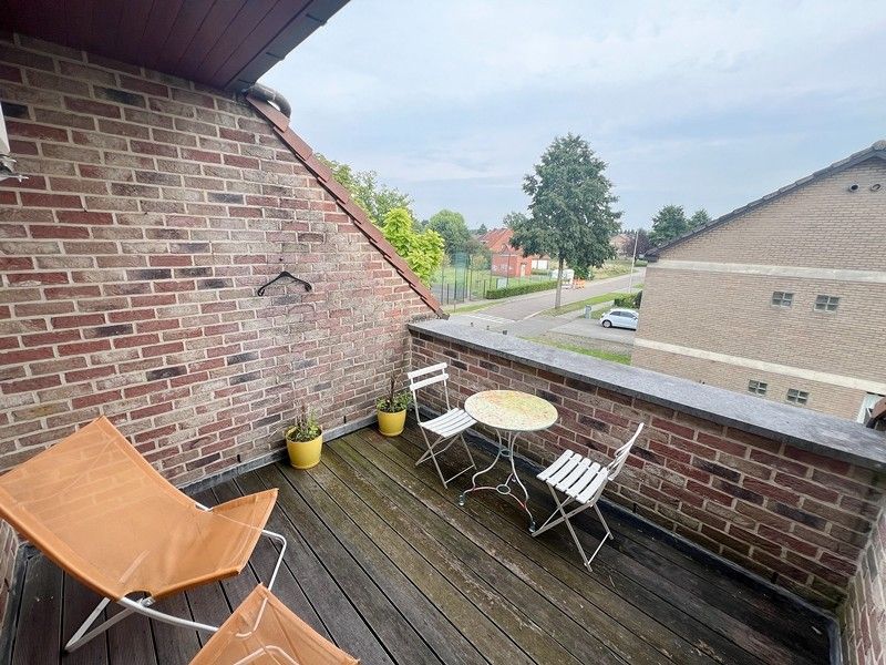 Ruim duplex appartement met 3 slaapkamers, terras en garage! foto 6