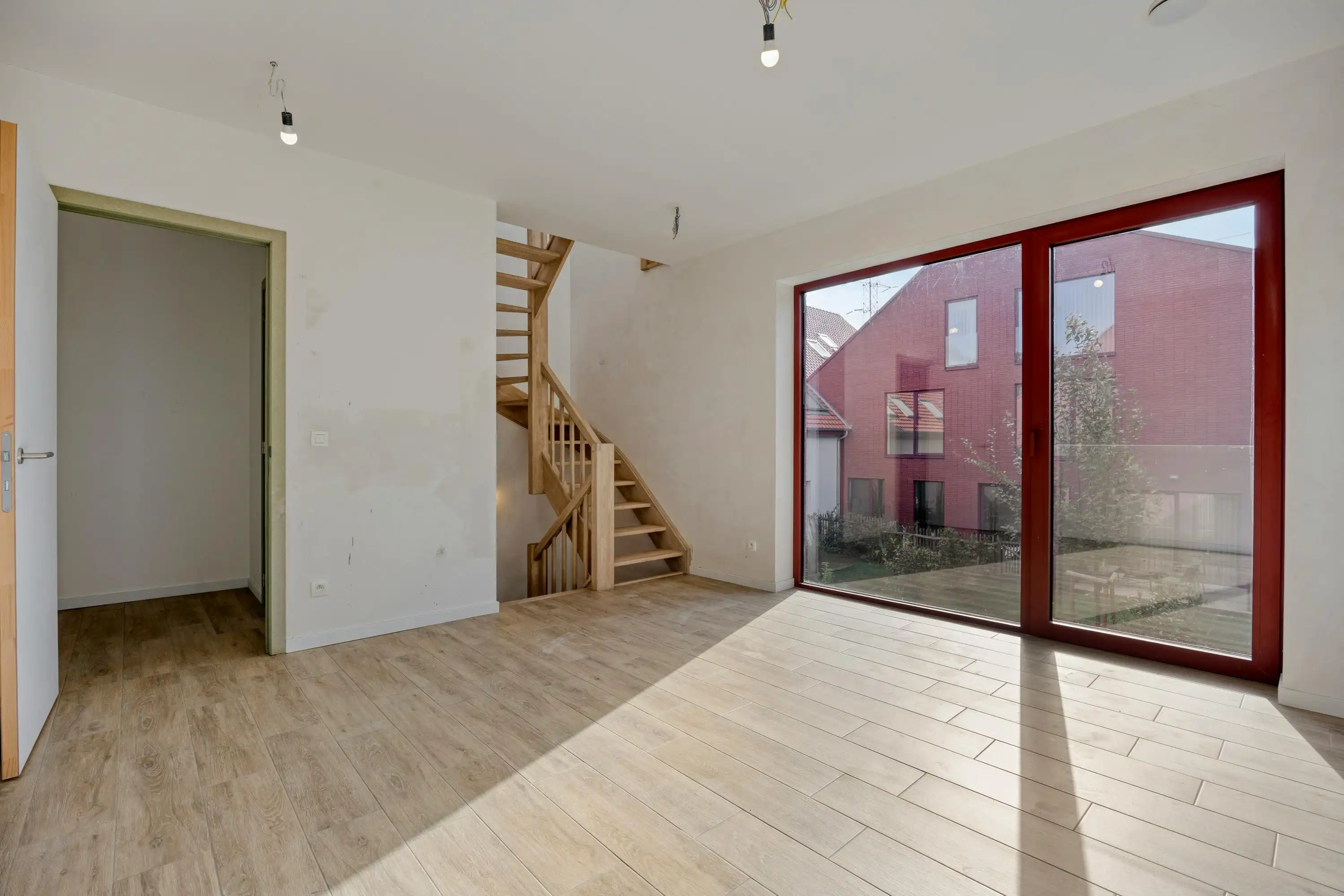 Unieke woning met 3 slaapkamers en twee badkamers foto 5