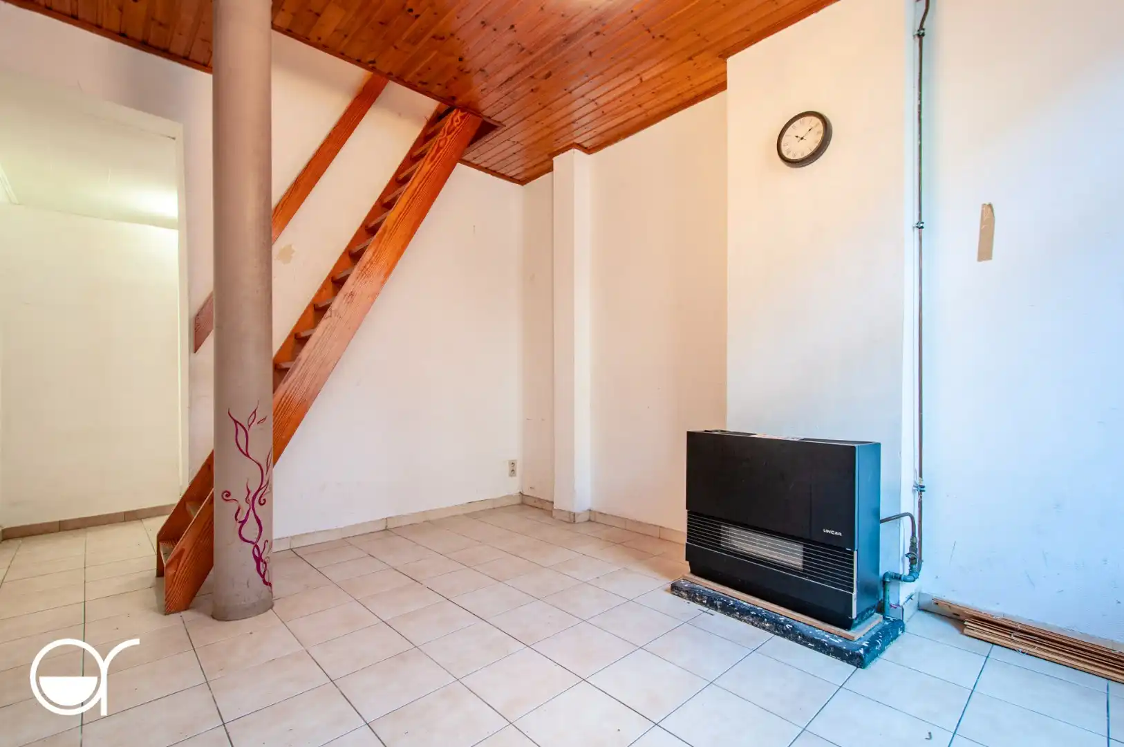 Te renoveren arbeiderswoning met 2 slaapkamers foto 2