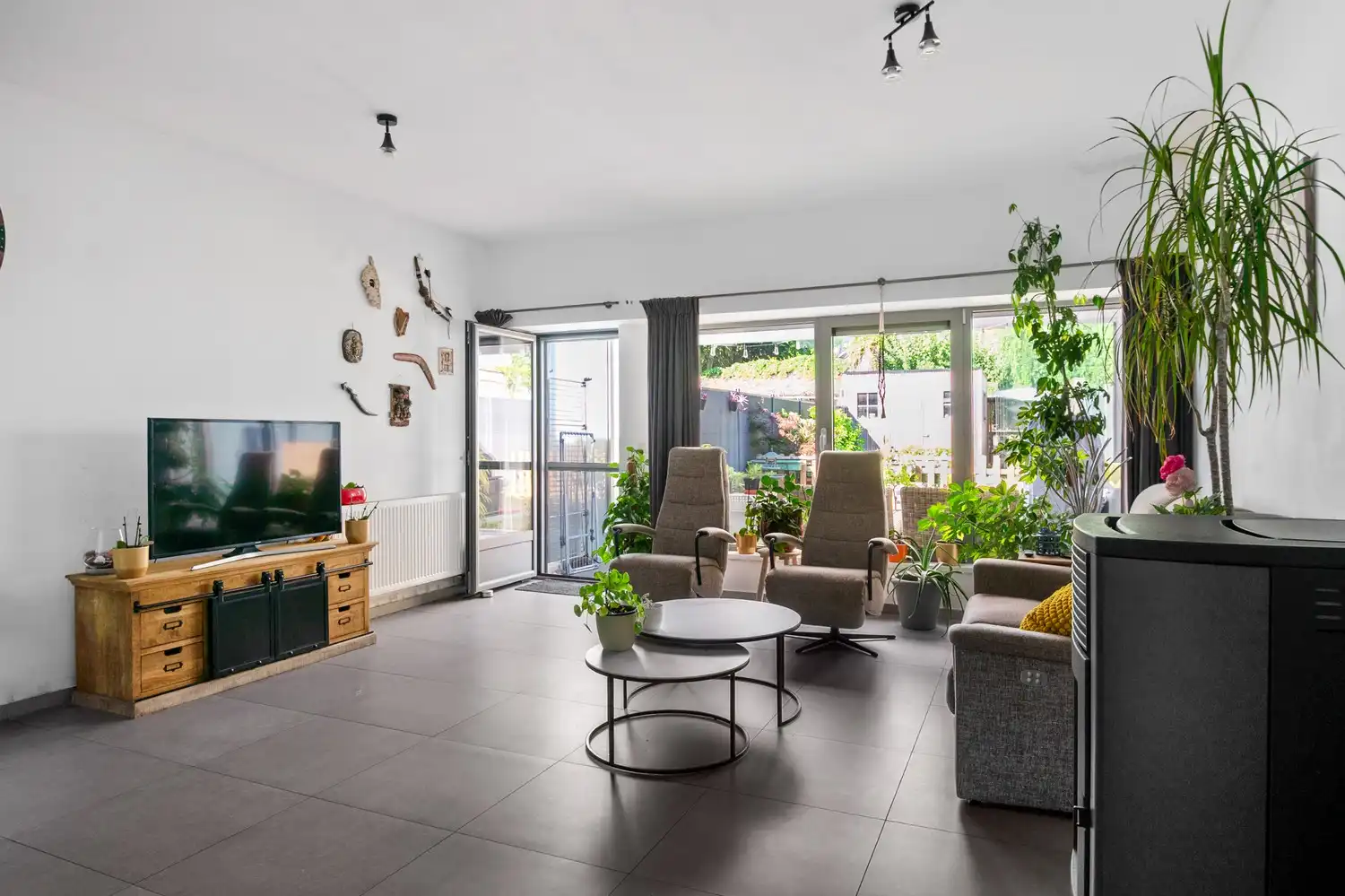 Instapklare woning met 4 slaapkamers, garage en tuin te Niel foto 8