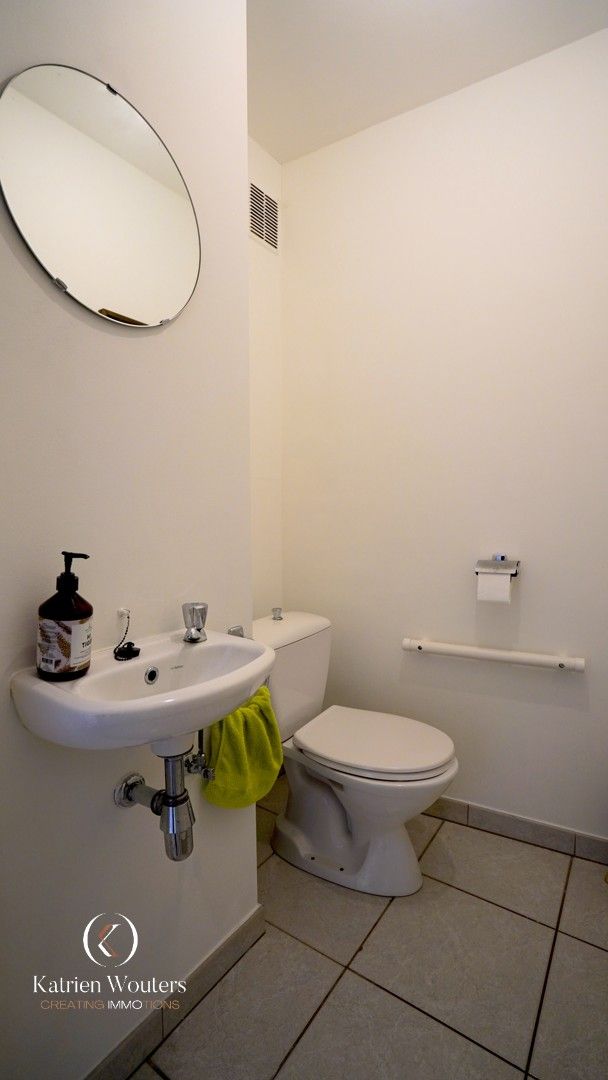 Centraal gelegen appartement met autostaanplaats foto 12