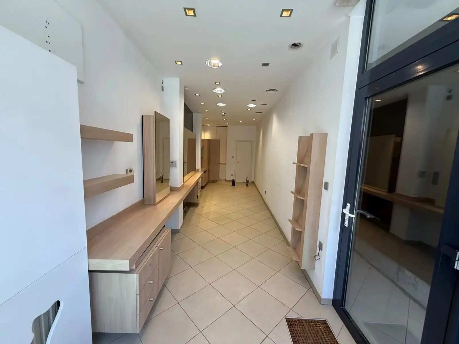 Commerciële ruimte te huur MINDERBROEDERSSTRAAT 30 - 3800 Sint-Truiden