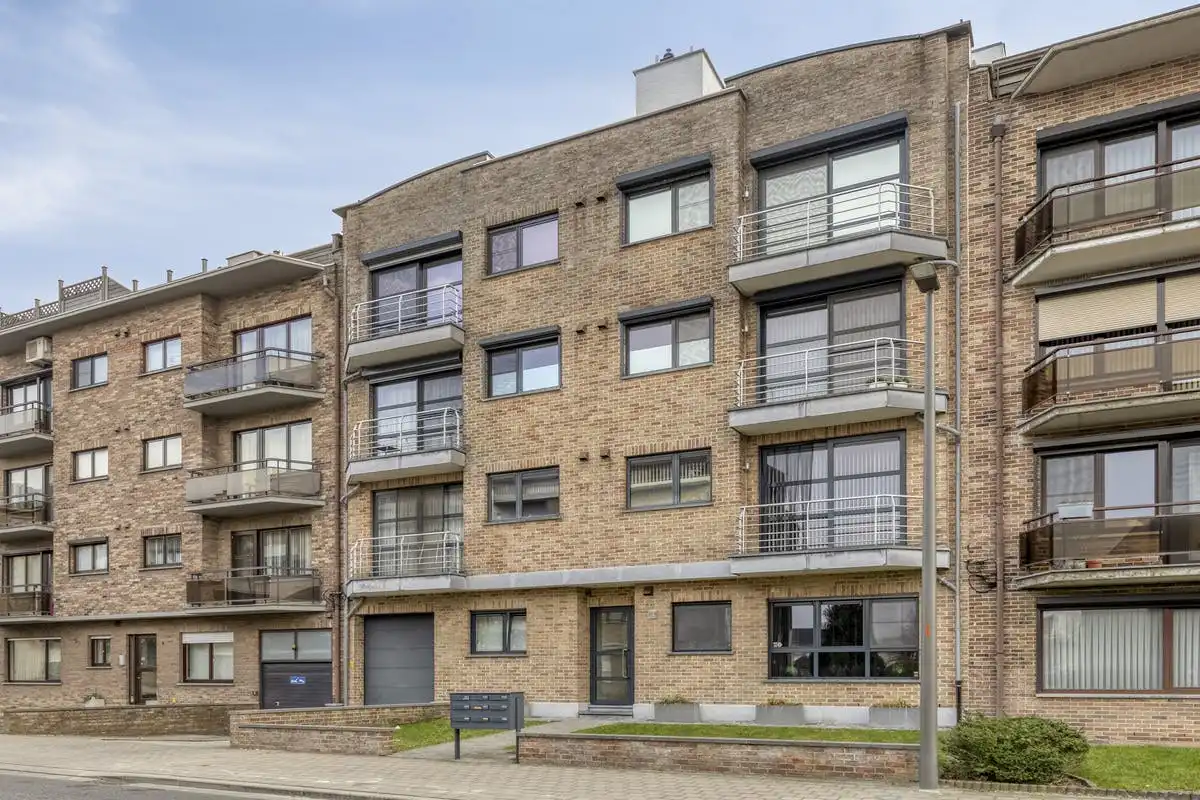 Appartement met 2 terrassen en garage te koop in Wilrijk foto 22