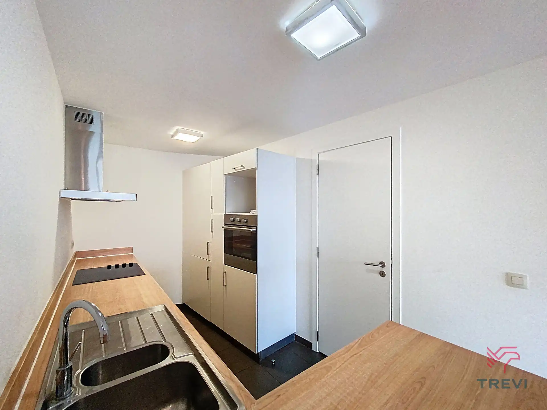 2 SLAAPKAMER APPARTEMENT IN HET CENTRUM VAN BRUSSEL foto 6