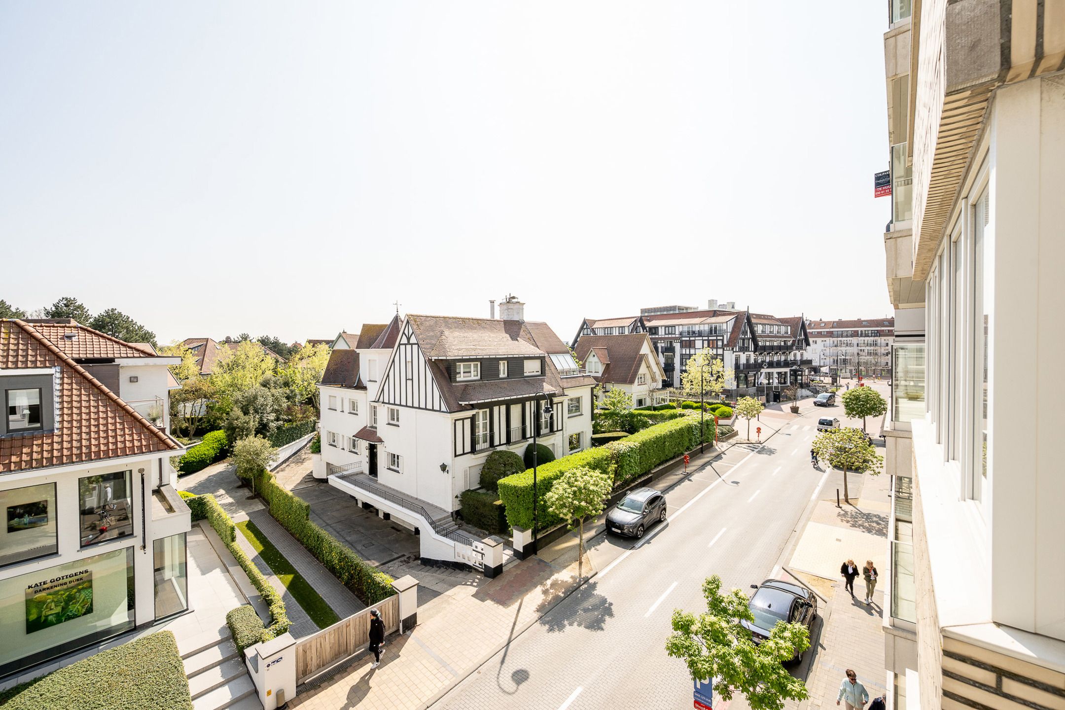 Elegant gerenoveerd appartement met open zicht in het Zoute foto 35