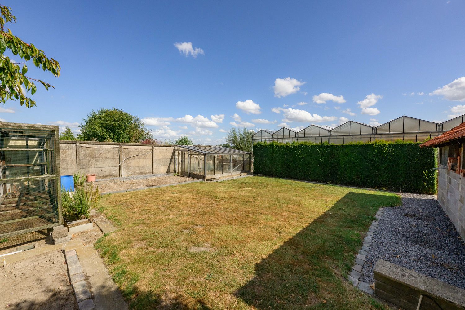 Totaal te renoveren woning te Ardooie. foto 38